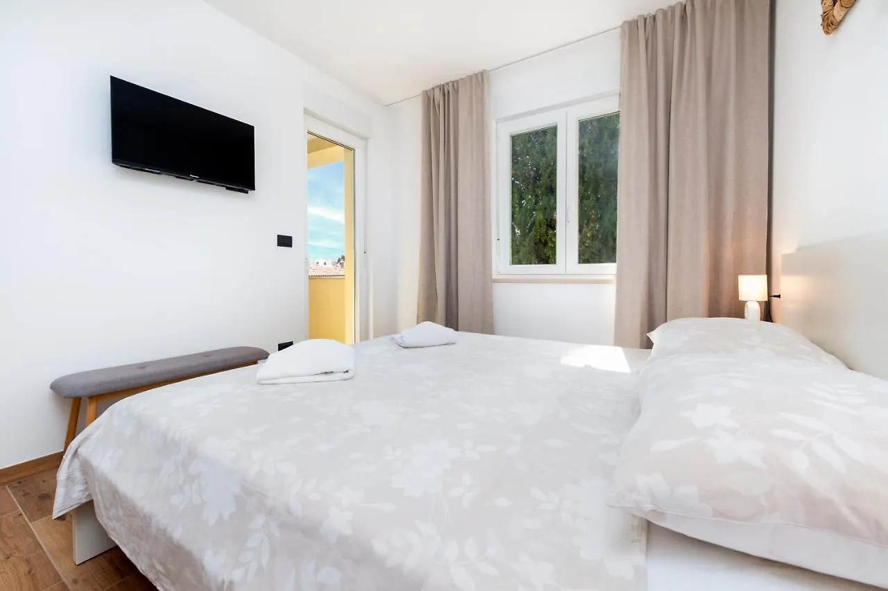 Apartments Sunrise & Sunset Rovinj